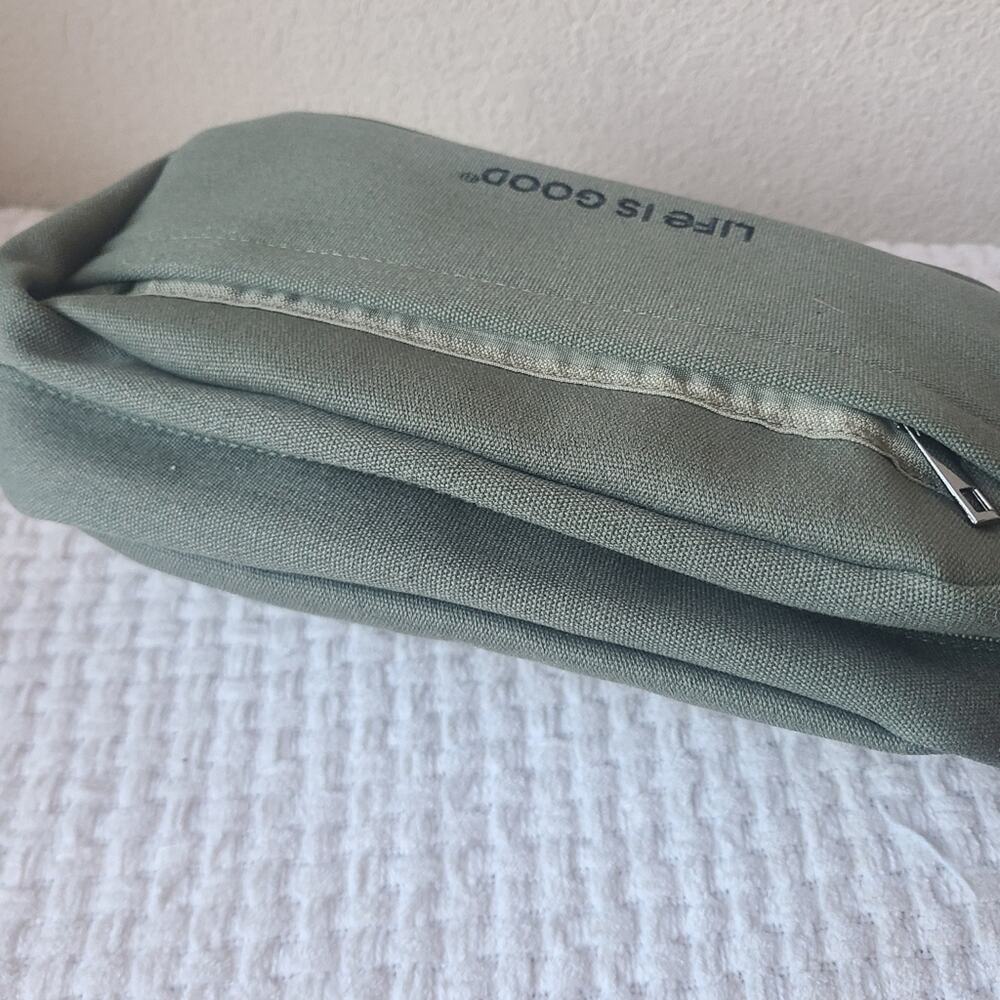 Life Is Good Moss Green Travel Bag - Picture 5 of 11